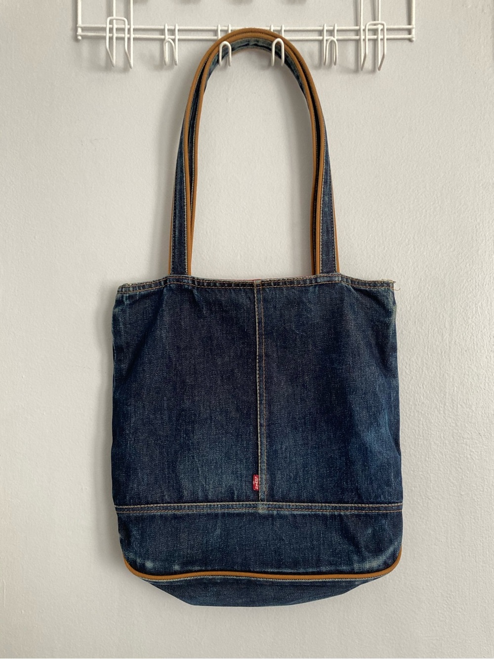 Levi’s dark navy denim tote bag w/ stitching & trim